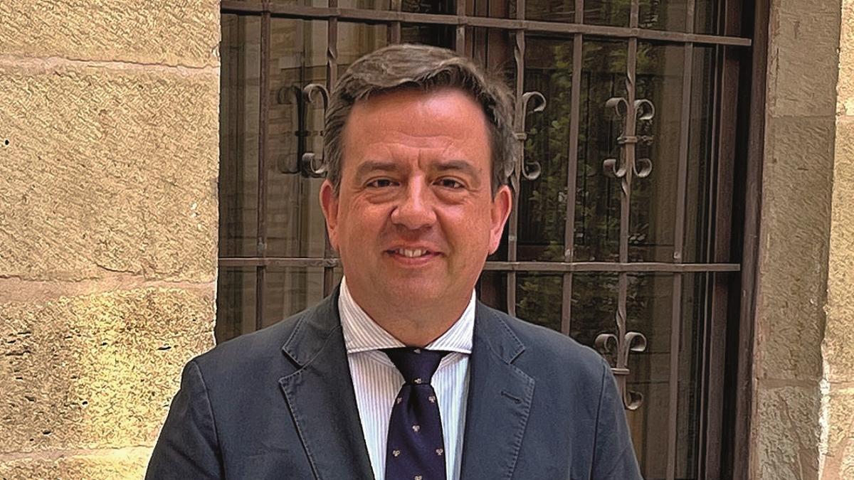 En primera persona. El alcalde de Lucena avanza los distintos proyectos para poner a disposición de los emprendedores suelo industrial.