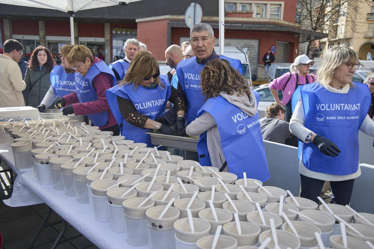 Les imatges de l'escudellada popular dels cuiners de Can Xapes a Girona
