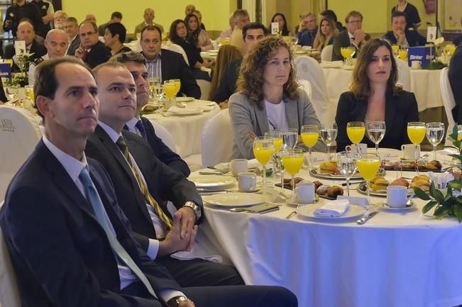 Ornella Chacón en el foro de la Cadena SER