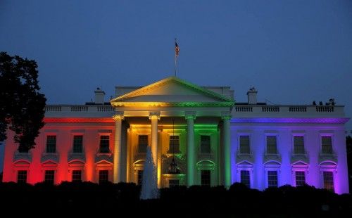 La Casa Blanca ha iluminado su fachada con la bandera arcoiris tras la aprobación del matrimonio homosexual