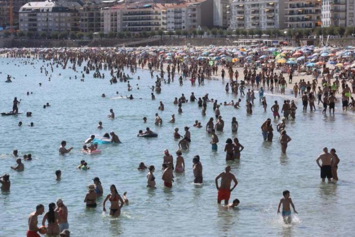 Las comarcas de O Salnés y Pontevedra están a rebosar, y sus playas son una de las razones.