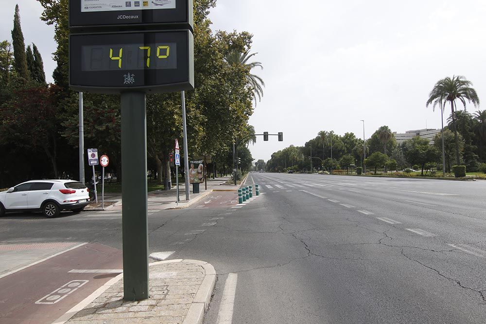 Córdoba, ciudad autoconfinada durante las horas de calor en el puente de agosto