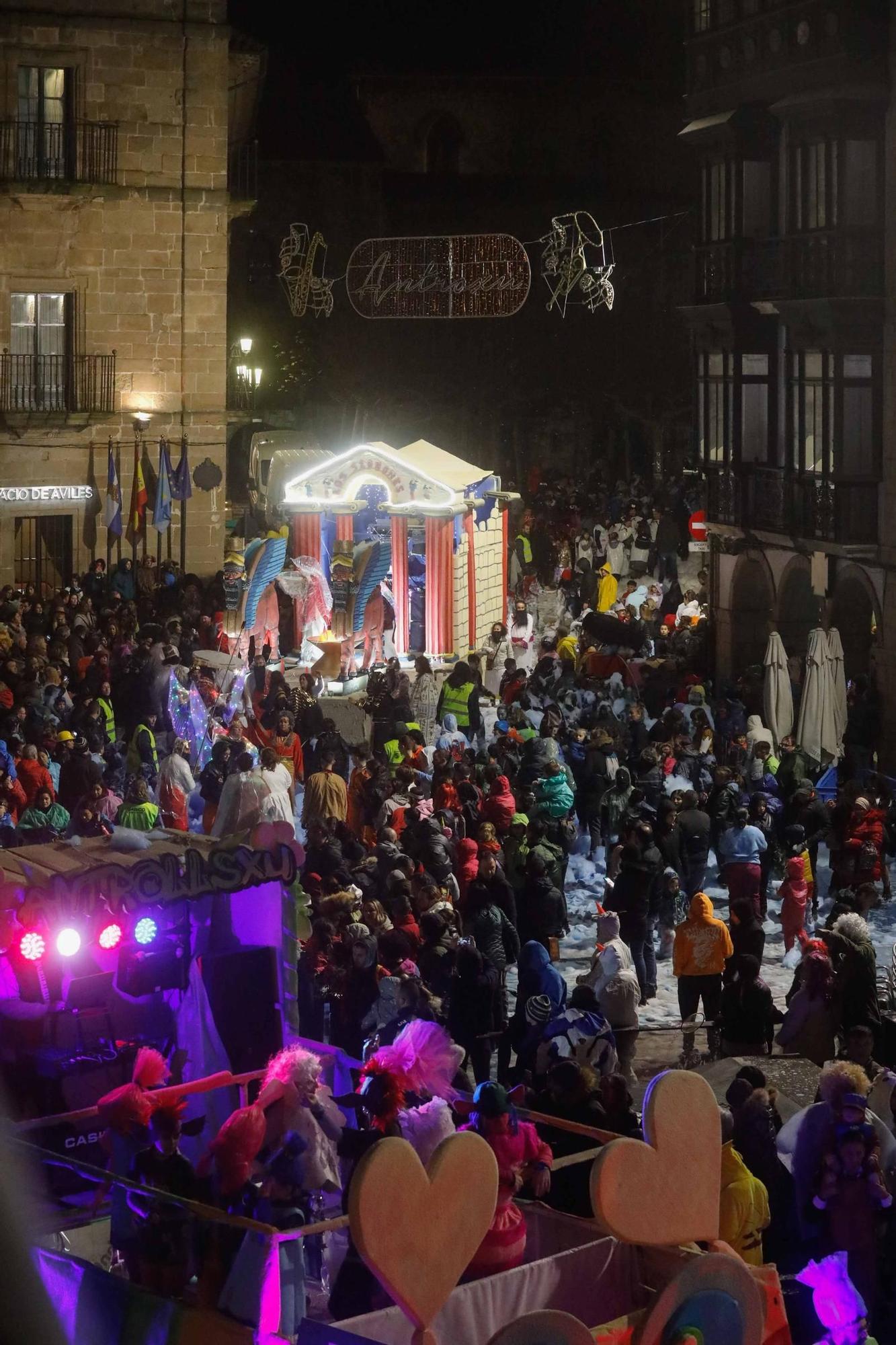 EN IMÁGENES: Así fue el multitudinario Descenso de Galiana en Avilés