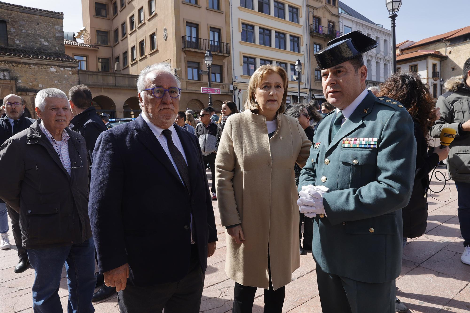 En imágenes: funeral en la catedral de Oviedo del guardia civil que evitó una masacre ciclista en Pravia