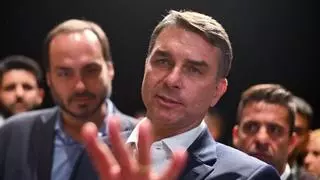 Bolsonaro consolida su ventaja sobre Lula en la primera encuesta previa al segundo turno en Brasil