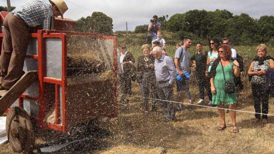 Máquina de 1930 empleada en el evento etnográfico de agosto del año pasado. // Bernabé/Gutier