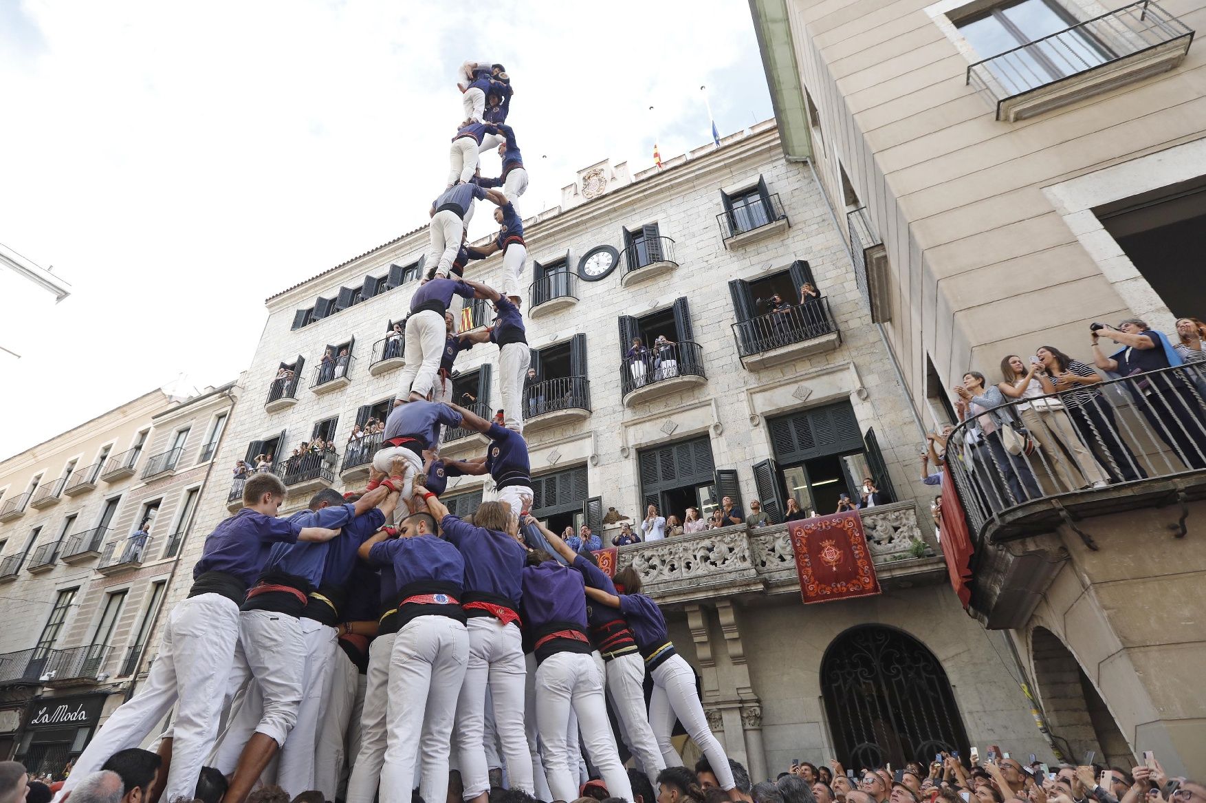 Diada castellera de Sant Narcís a la plaça del Vi