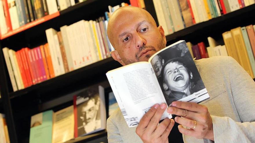 Jorge Carrión, en la librería La Central de la calle de Mallorca.