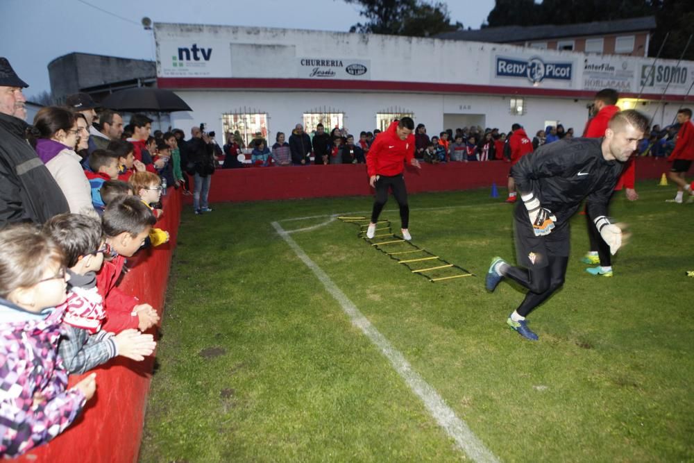 Entrenamiento del Sporting en Navia