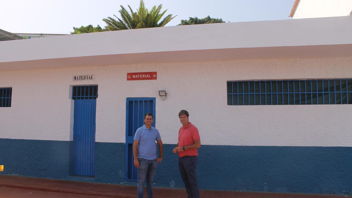 Comienzan las obras de reparación de los vestuarios del campo de fútbol de Puerto de Santiago