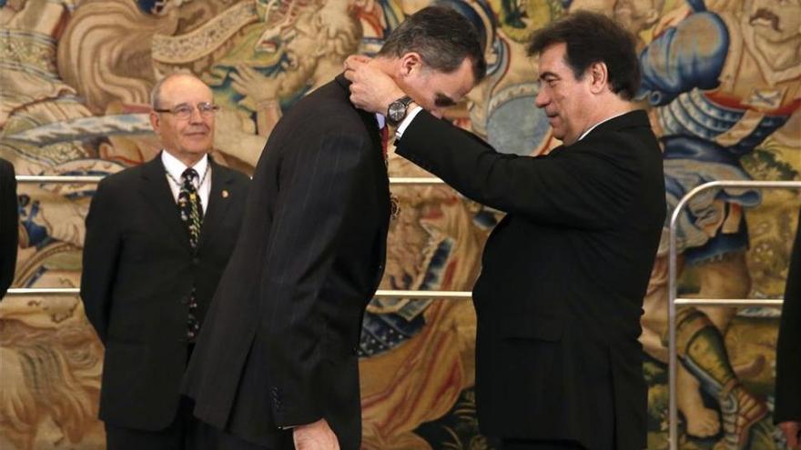 Felipe VI recibe la Medalla de Oro de la Real Academia de Extremadura