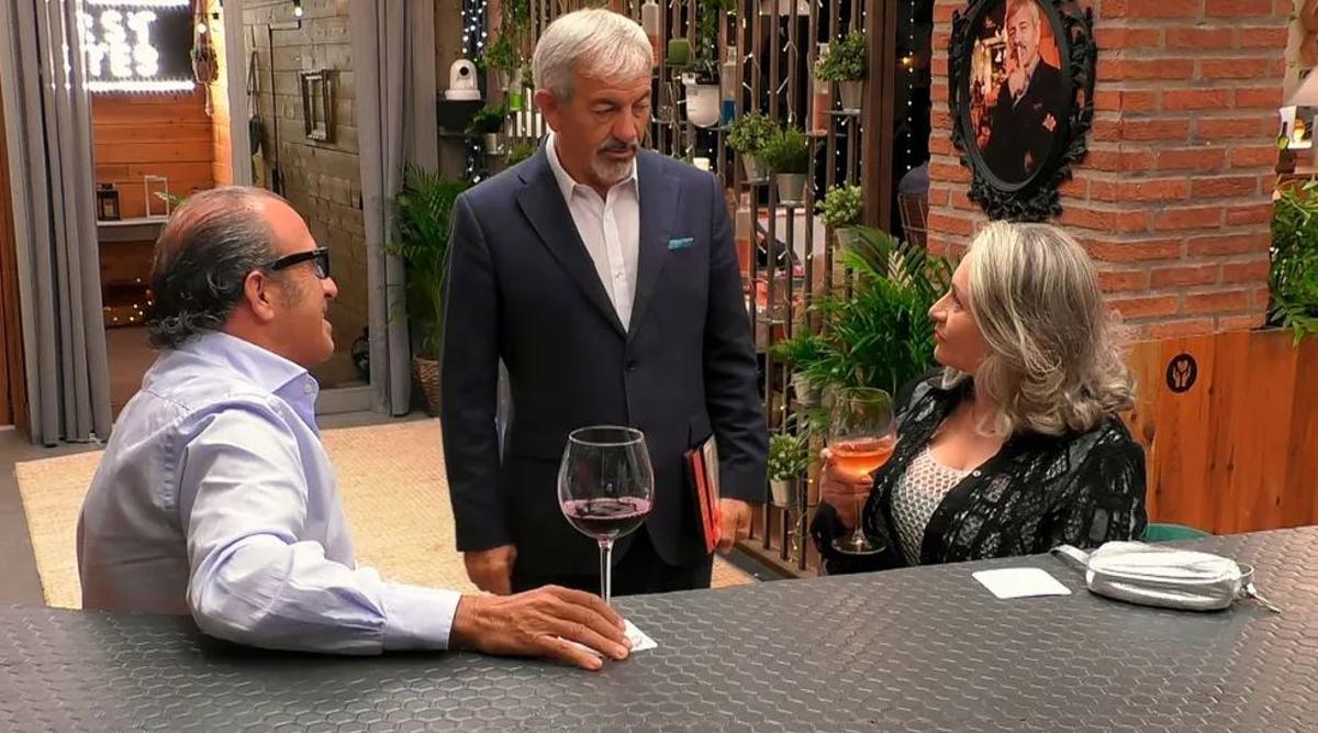 Nueva polémica en First Dates: Carlos Sobera se enfrenta a un soltero