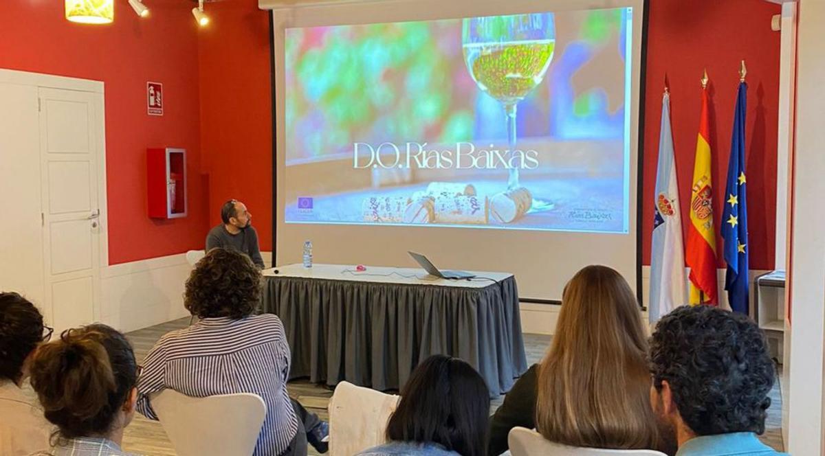 Los alumnos del Basque Culinary Center, ayer, en una charla. | // FDV