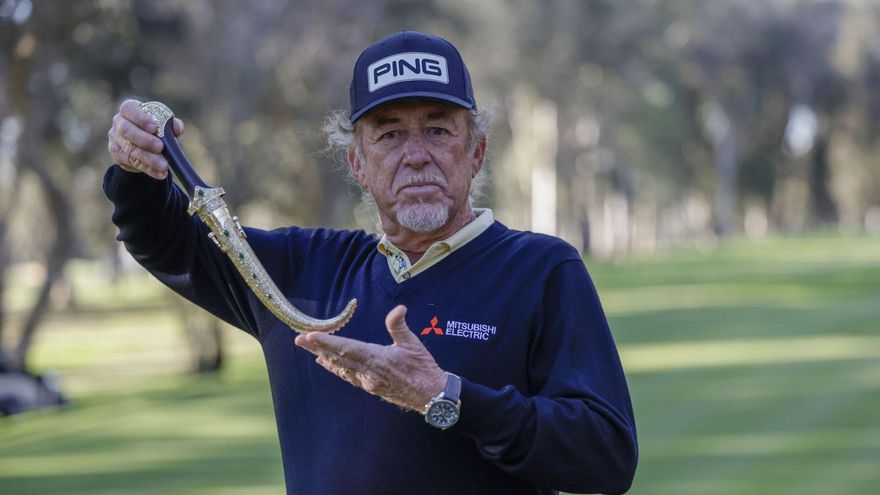 Miguel Ángel Jiménez tras ganar el 49ª Hassan II Golf Cup de Rabat (Marruecos), el segundo evento en el calendario del Circuito Senior del PGA Tour
