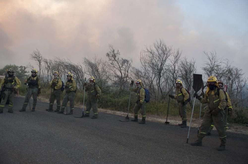 Avión sufre 4 incendios simultáneos