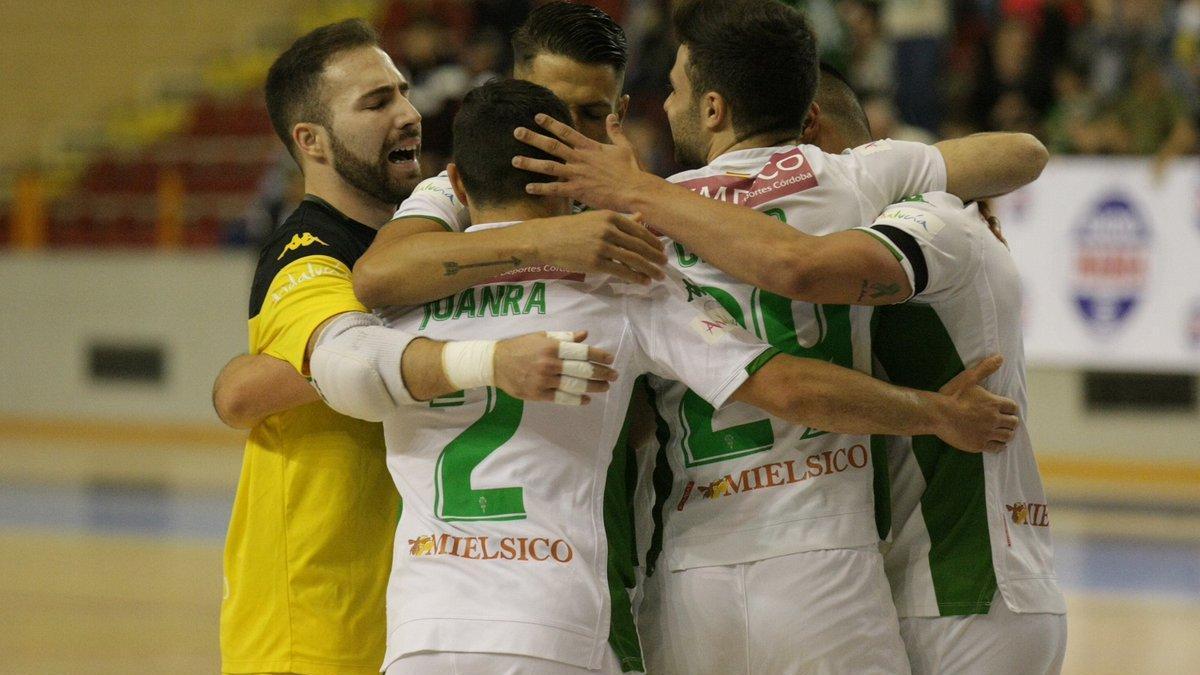 El Córdoba Futsal inicia el periodo clave en plenitud (8-1)