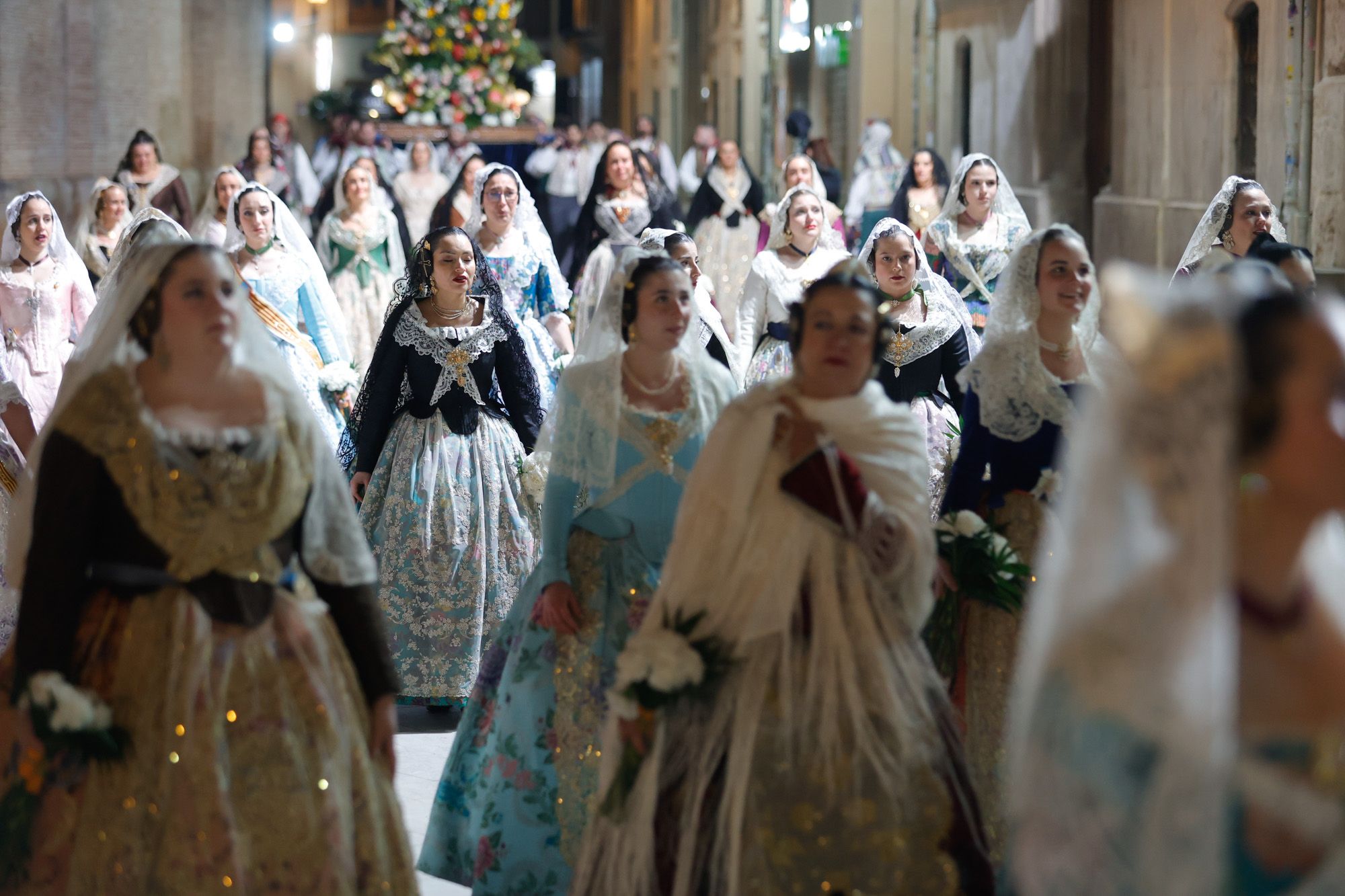 Todas las fotos de la Ofrenda del 17 de marzo por la calle San Vicente de 20:00 a 21:00 horas