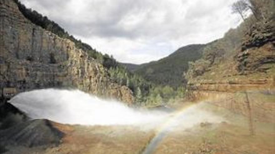 Las obras en Arenós dejan menos agua en los embalses