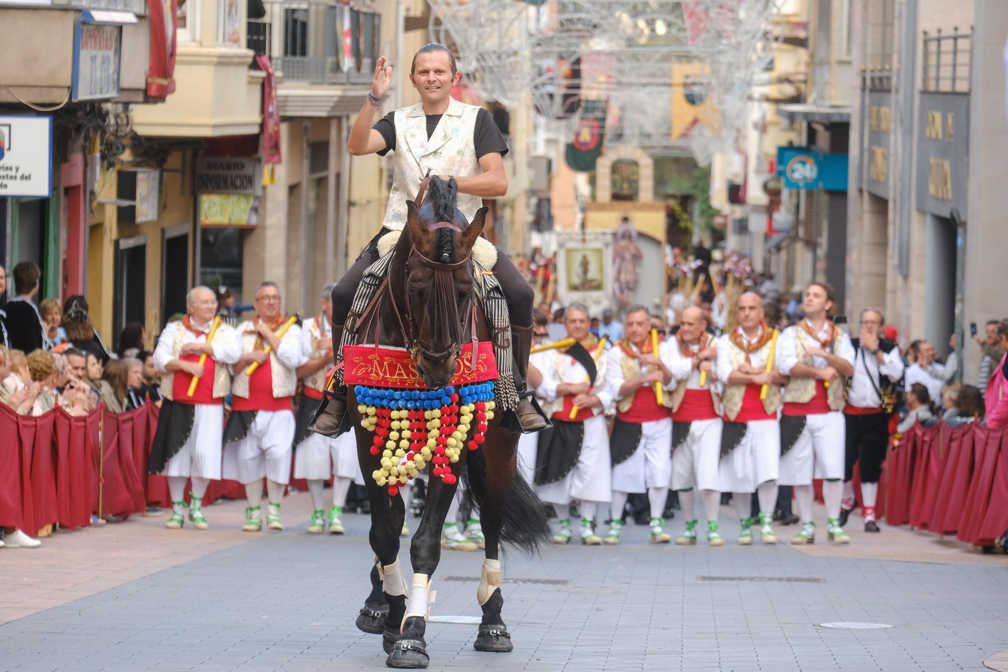 Así ha sido la Entrada Cristiana de las fiestas de Petrer