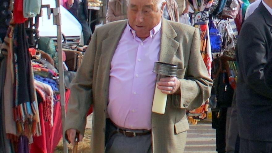 Tomás Mezquita Mateos participando en una procesión