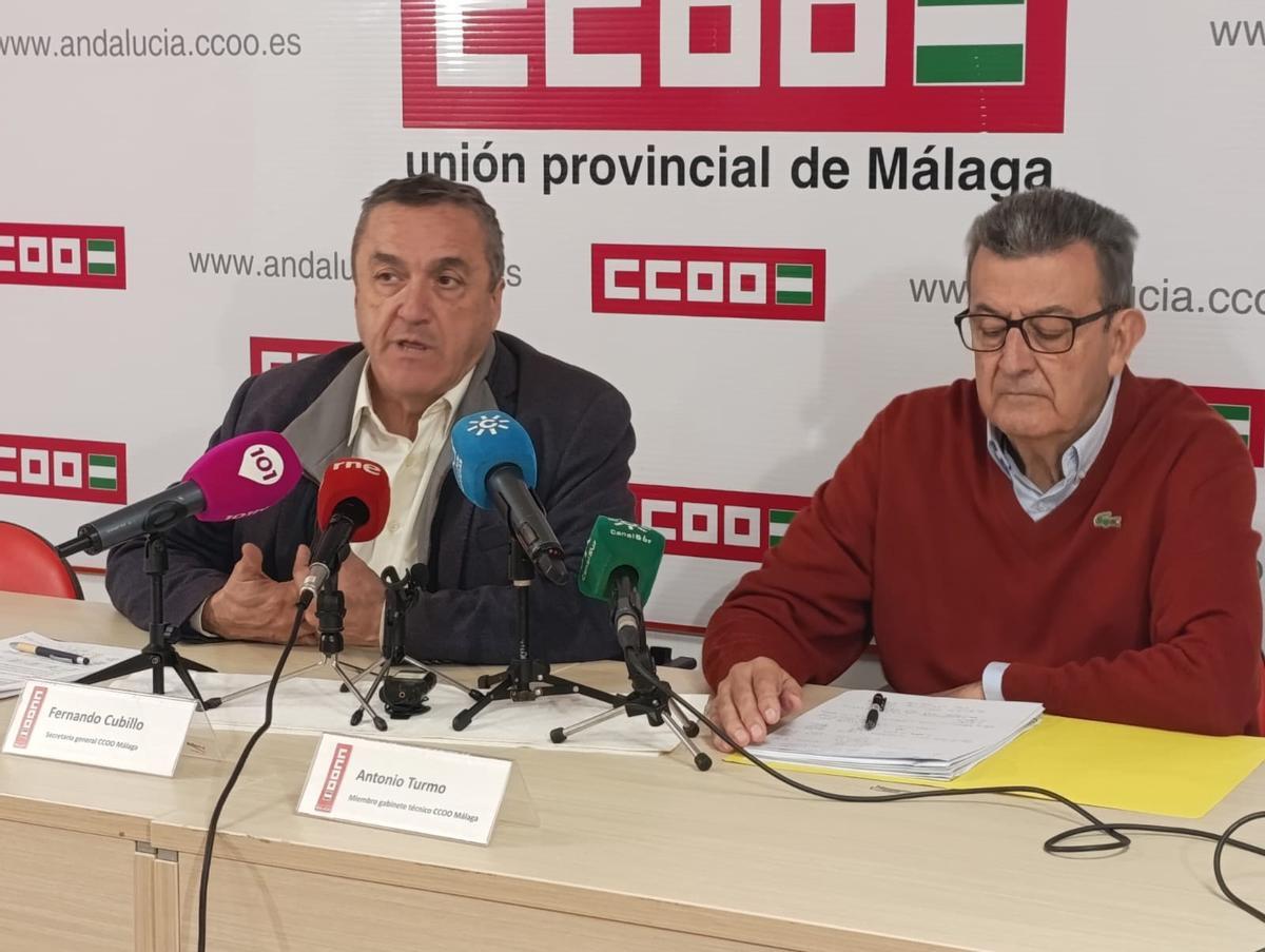 Fernando Cubillo, secretario general de CCOO Málaga, y Antonio Turmo, del gabinete técnico del sindicato.