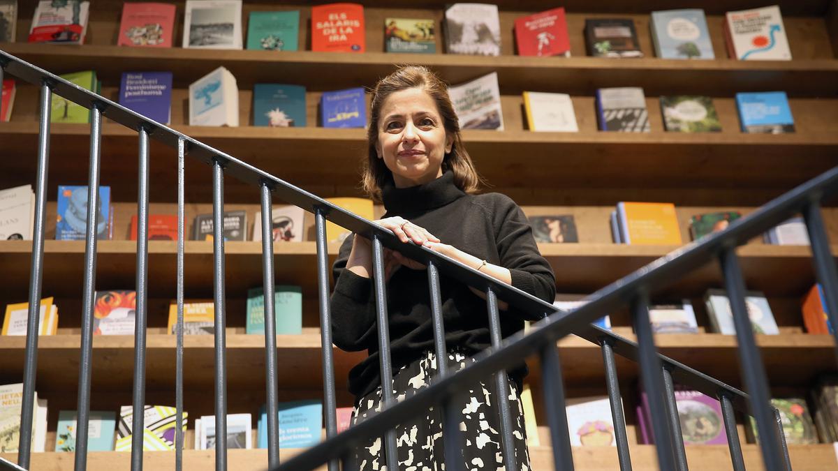 La escritora catalana Marta Orriols presenta nueva novela, 'La possibilitat de dir-ne casa', en la Llibreria Ona