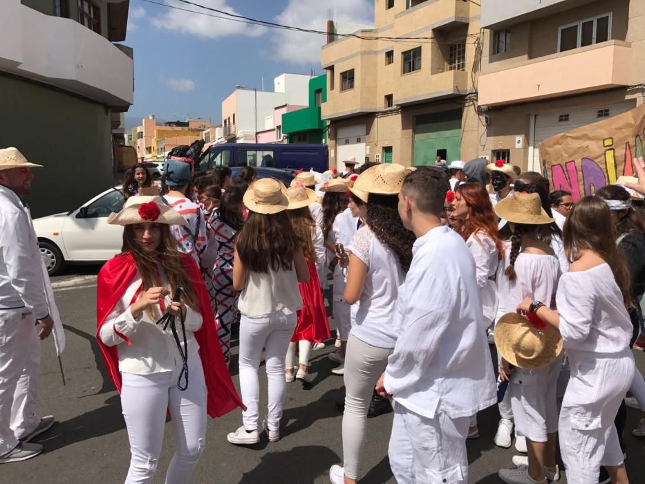 Alumnos y profesores se divierten