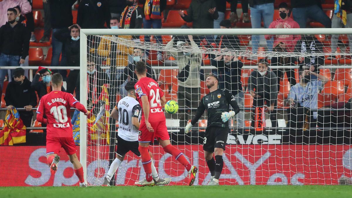 Reacción de Cillessen tras un gol encajado frente al Espanyol