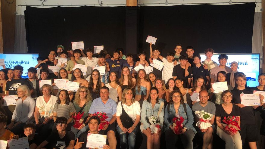 Més de 150 alumnes del Pius Font i Quer de Manresa han fet servei comunitari