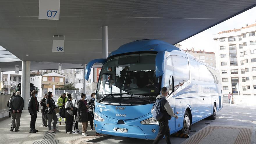 Galicia cuenta desde hoy con cinco rutas estatales de autobús gratis