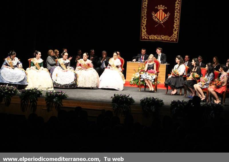 GALERIA FOTOS -- Vila-real homenajea a la reina y damas de fiestas