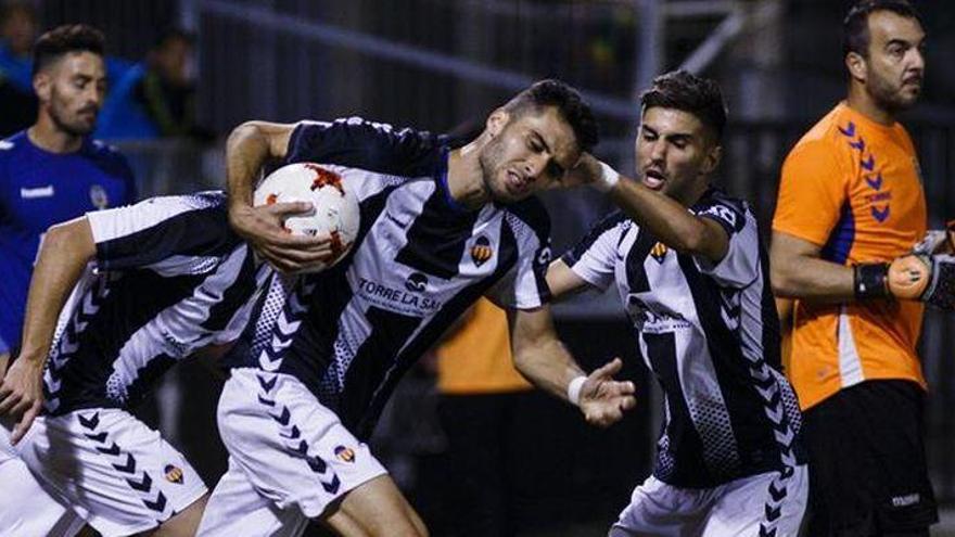 Cubillas salva al Castellón de una derrota en Castalia (1-1)