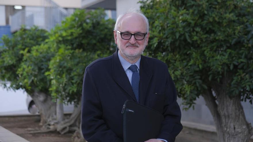 Florentino Portero, historiador: "Occidente asume que Marruecos ha ganado la batalla por el Sáhara Occidental"