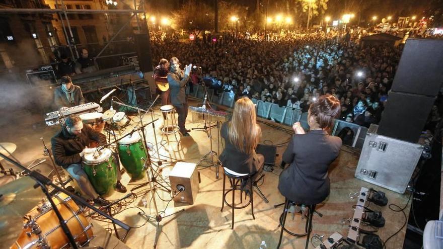 Actuación de José el francés en la pasada revetla.