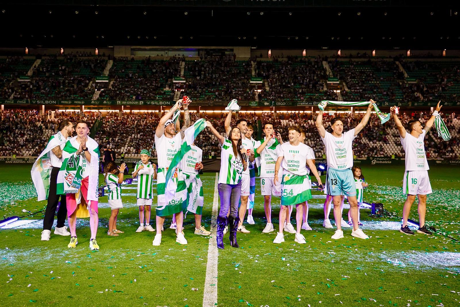 El Córdoba CF vuelve a Segunda / Las mejores imágenes de una noche para la historia