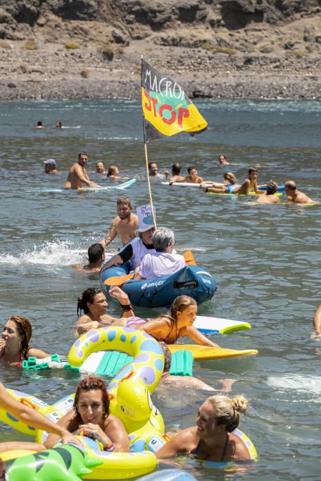 15.08.18. Agaete. Concentración contra la ...