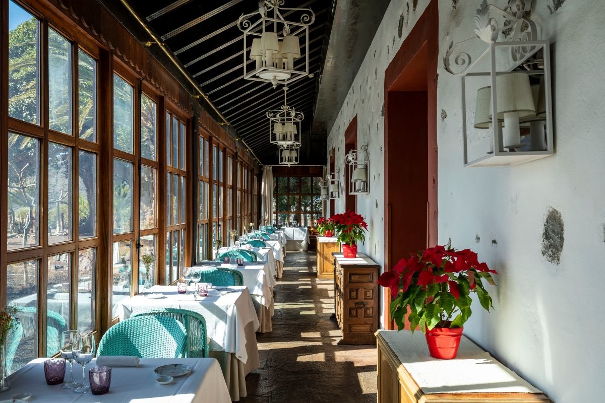¿Te imaginas desayunar aquí? Es posible si visitas el parador de La Gomera.