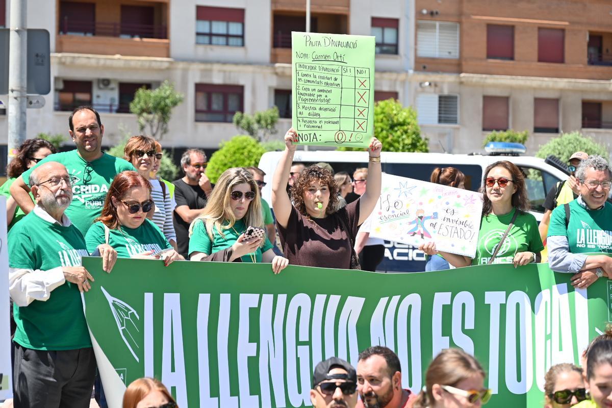 Galería de imágenes: nueva jornada de movilizaciones de los profesores en Castellón
