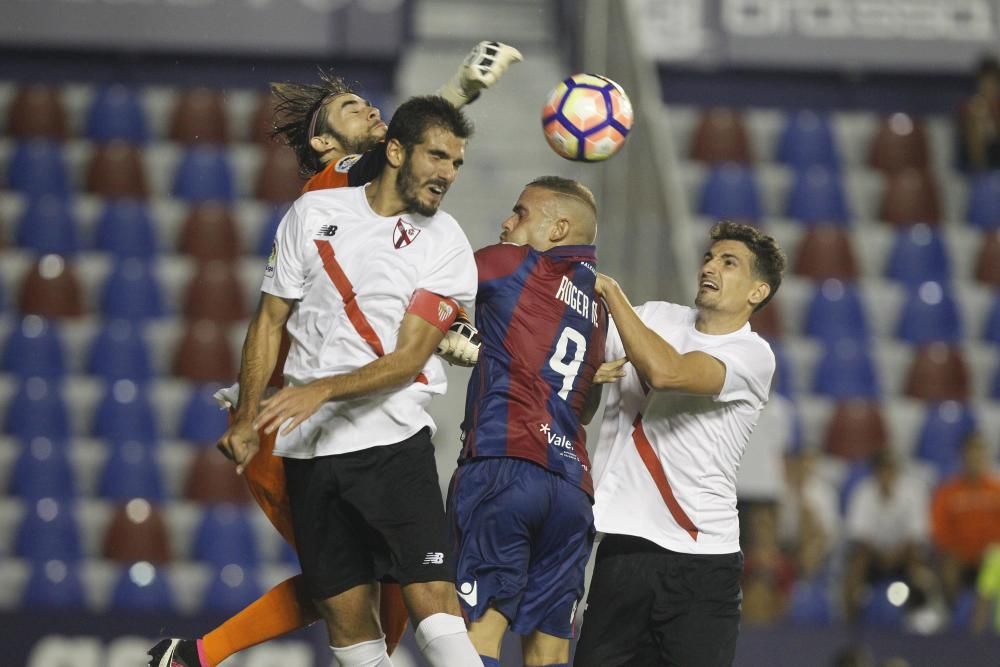 Las mejores imágenes del Levante - Sevilla Atlético