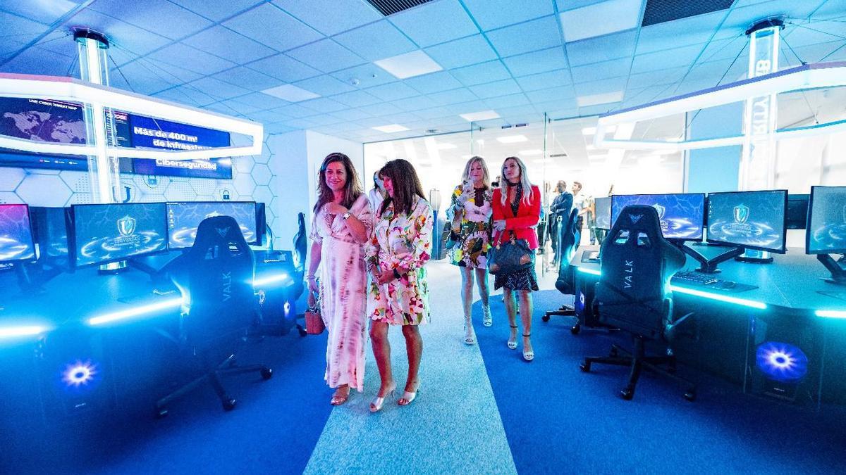Especial protagonismo tuvieron los cuatro alumnos que recibieron las Becas Talento.