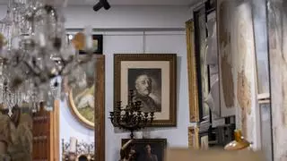 La puja dispara la recaudación de los Franco por los bienes del pazo de Meirás: un servidor "petao" y "locura" por la porcelana