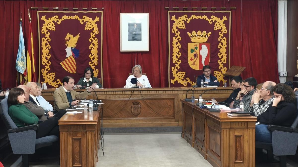 Foto del pleno extraordinario de este miércoles en Vinaròs.