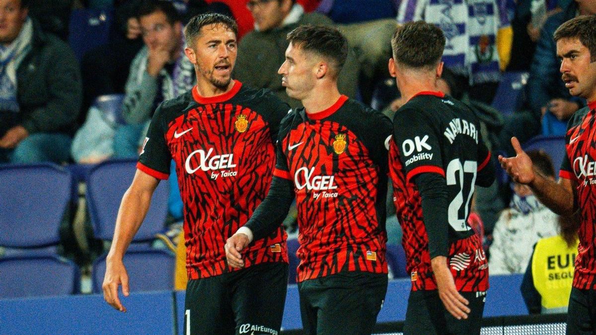 Raíllo, Valery, Robert Navarro y Abdón, en el partido ante el Valladolid.