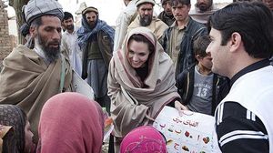 Angelina Jolie visita els refugiats de l’Afganistan