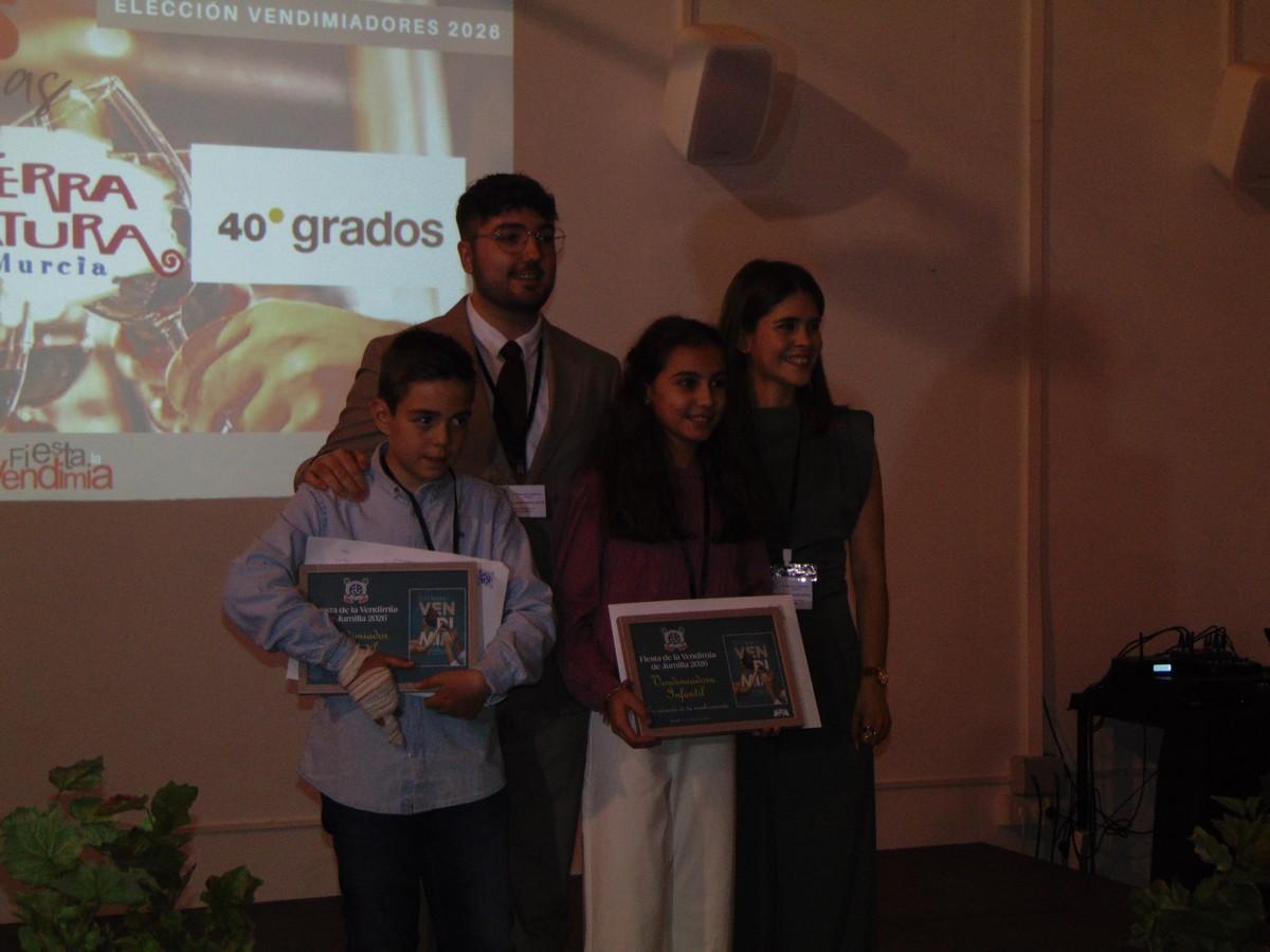 Un grupo de premiados