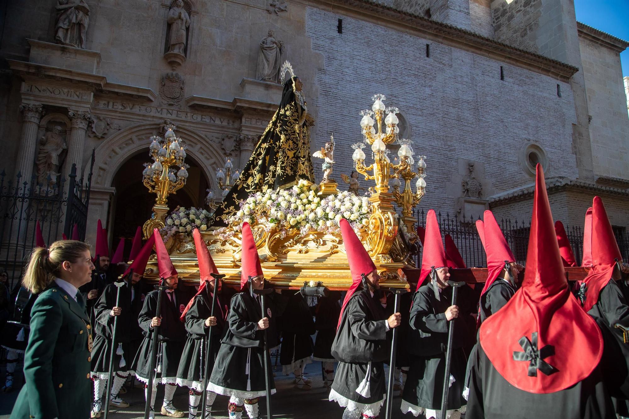 Las imágenes de las procesiones de Viernes Santo por la tarde en Murcia ...