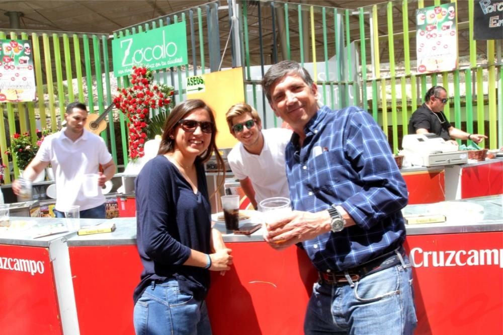 Gran ambiente en al Fiesta de las Cruces de Mayo en Cartagena