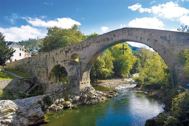 Puente medieval de Cangas de Onís, Asturias
