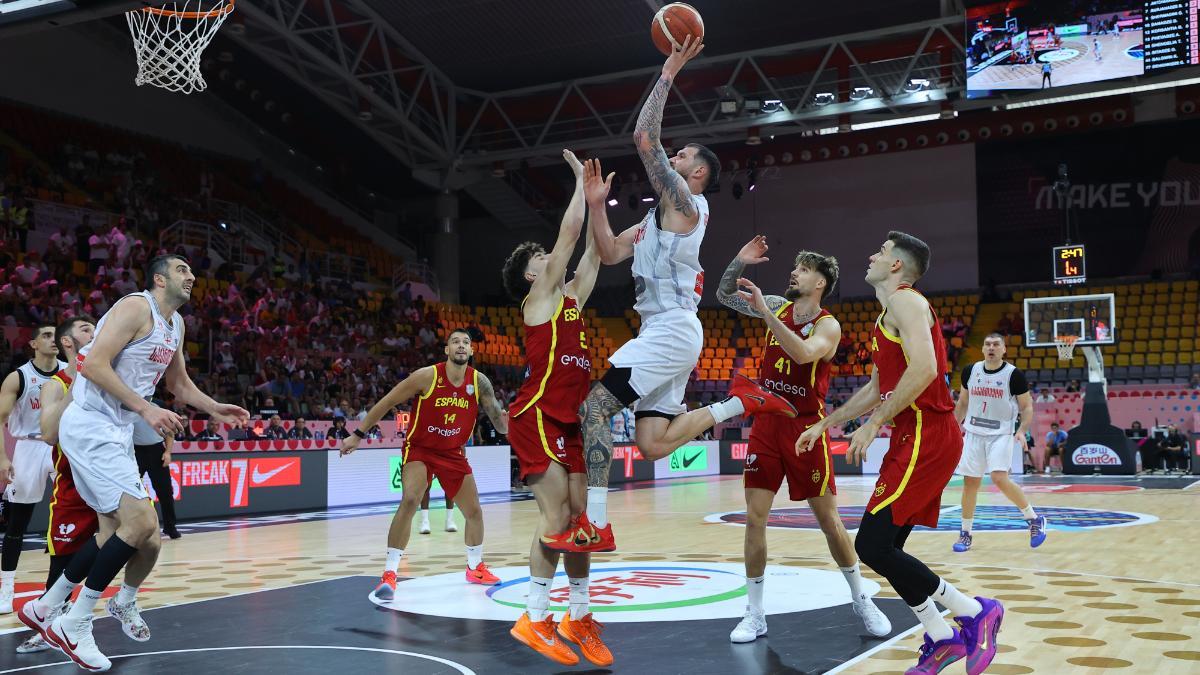 Mamukelashvili hizo mucho daño a la defensa española