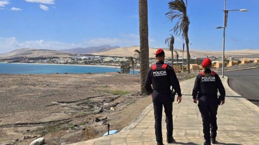 El despliegue de dos equipos de la Policía Canaria mejora la seguridad en Fuerteventura